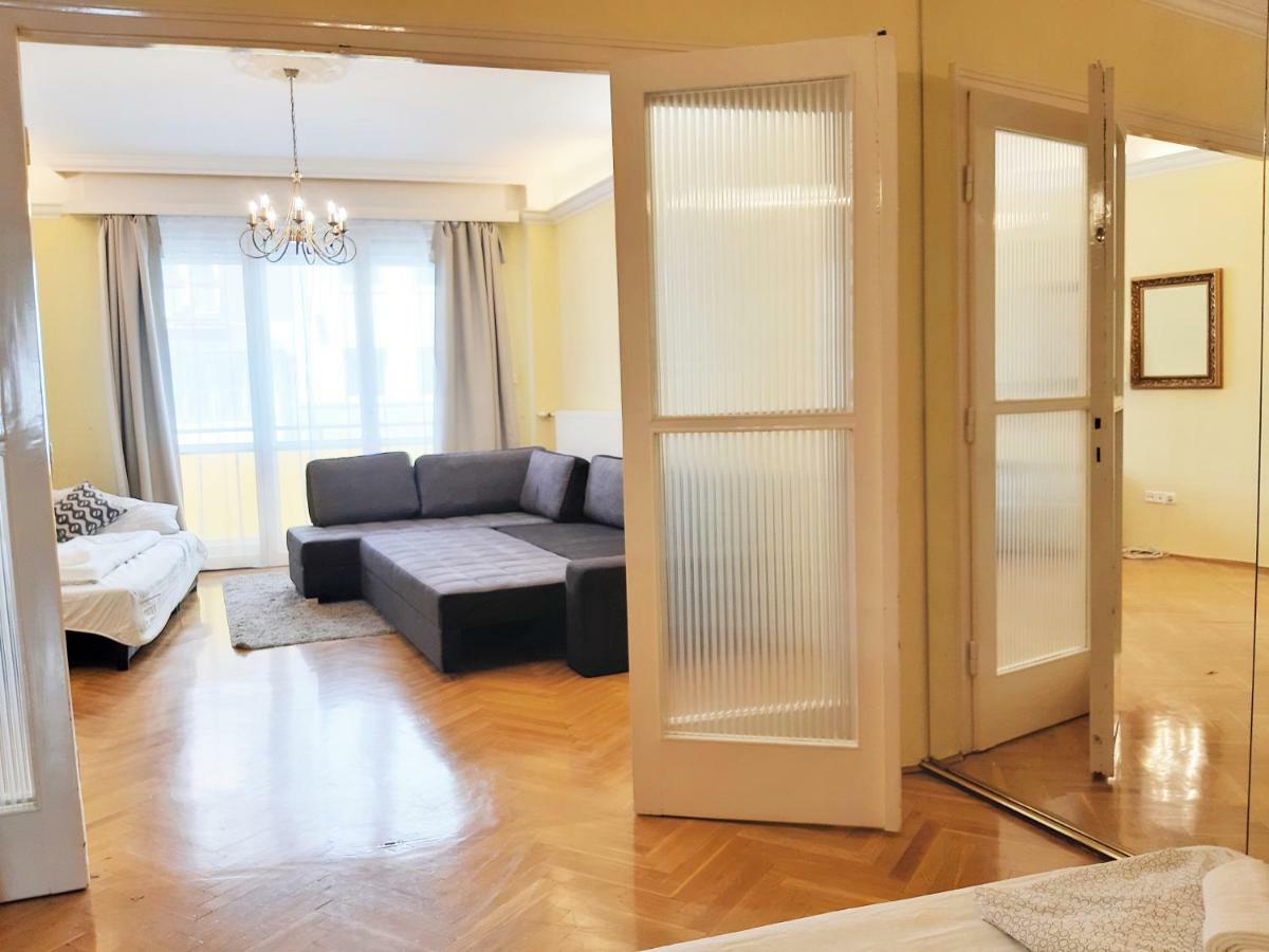 Gold Rose Apartment With 3 Rooms Budapest Bagian luar foto