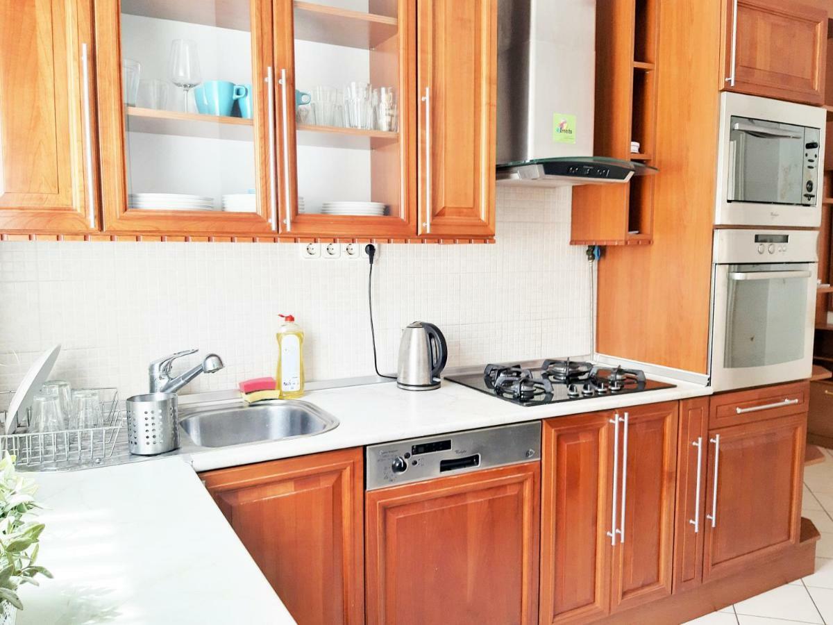 Gold Rose Apartment With 3 Rooms Budapest Bagian luar foto
