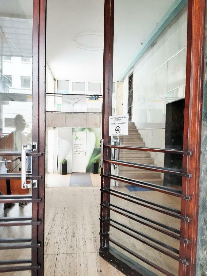 Gold Rose Apartment With 3 Rooms Budapest Bagian luar foto