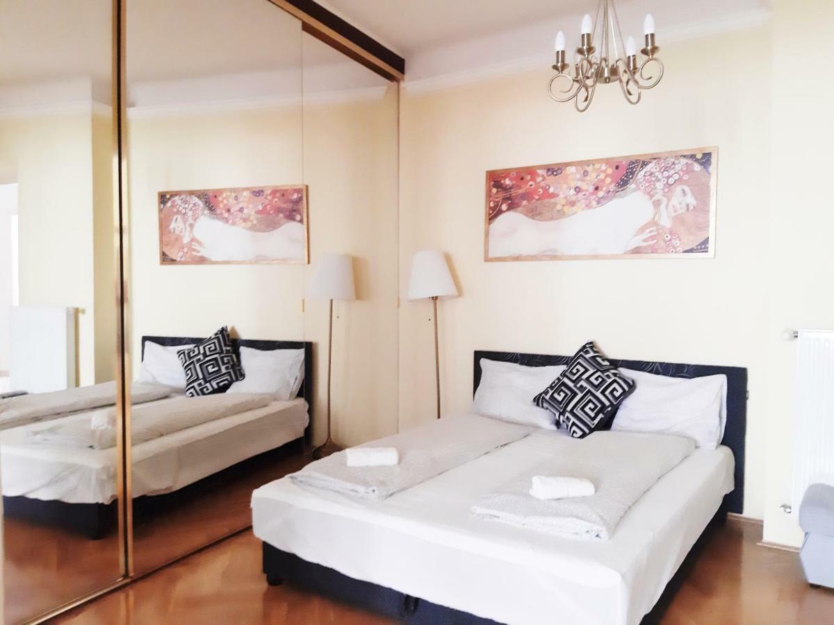 Gold Rose Apartment With 3 Rooms Budapest Bagian luar foto